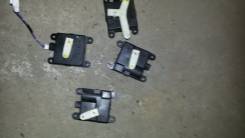 Сервопривод заслонок печки. Nissan Cima, HF50, GNF50, GF50 Nissan Gloria, MY34, ENY34, Y34, HY34 Nissan Cedric, ENY34, MY34, Y34, HY34 Nissan Presiden...