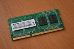 SO-DIMM DDR2.