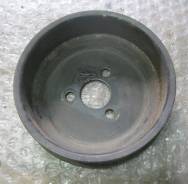 Шкив помпы. Ford Fiesta