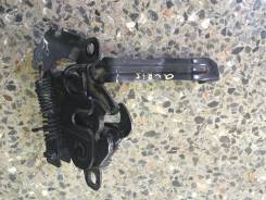 Замок капота. Toyota Auris, ADE150, NDE150, ZRE151, ZZE150, ADE157 Двигатели: 1ADFTV, 4ZZFE, 1ZRFE, 2ADFHV, 1NDTV