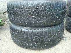 Nokian Hakkapeliitta 7. Зимние, шипованные, износ: 30%, 2 шт