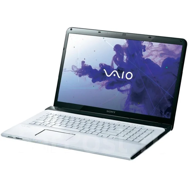 Sony VAIO SVE1712S1R. 17.3", 2,4����, ��� 4 ��, ���� 640���, WiFi: 1, Bluetooth: 1, ����������� �� 2��. ����