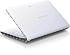 Sony VAIO SVE1712S1R. 17.3", 2,4����, ��� 4 ��, ���� 640���, WiFi: 1, Bluetooth: 1, ����������� �� 2��. ����