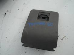Бардачок. Nissan Terrano, TR50, LR50, LUR50, PR50, RR50 Nissan Terrano Regulus, JLUR50, JTR50, JRR50, JLR50 Двигатели: ZD30DDTIWB, QD32TI, TD27TI, VQ3...