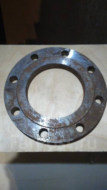 Фланцы, в наличии. Цена: 450? во Владивостоке