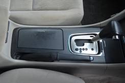 Консоль центральная. Honda Inspire, UC1