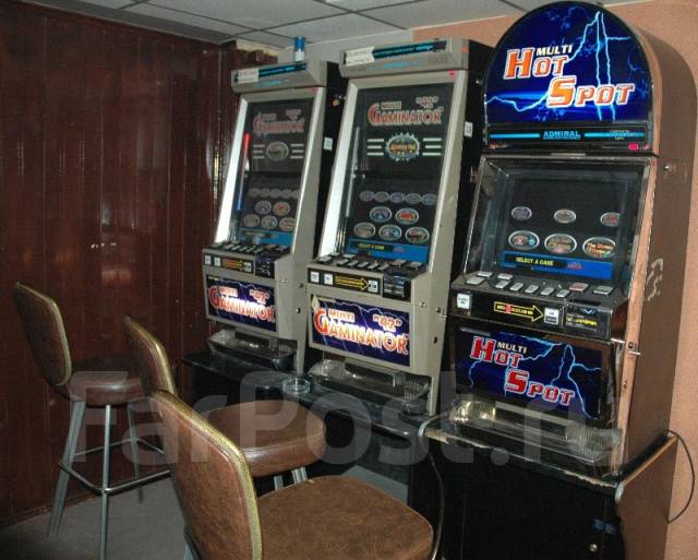 Игровые автоматы для детей. Мегаполис игровые автоматы москва. Игровые аппараты 90 х годов. Веселый роджер боулинг. Современные игровые автоматы.