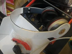Beats Solo HD ����