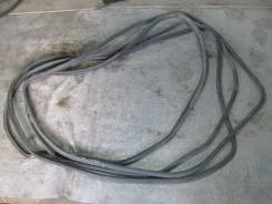 Уплотнитель двери. Volkswagen Passat