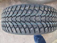 Maxtrek Trek M900. Зимние, шипованные, 2015 год, без износа, 4 шт. Под заказ