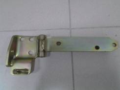 Крепление крышки багажника. Mitsubishi Pajero, V14V, V26W, V25W, V24V, V24W, V34V, V23W, V24WG, V26WG, V21W, V46WG, V47WG, V26C, V25C, V44WG, V24C, V2...