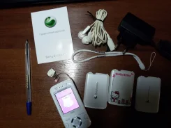 Sony Ericsson F305. �/� ����