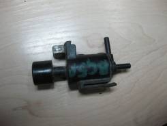 Клапан вакуумный. Mazda Familia, BG5S, BG5P Mazda Laser, BG5PF Mazda Eunos 100, BG5PE