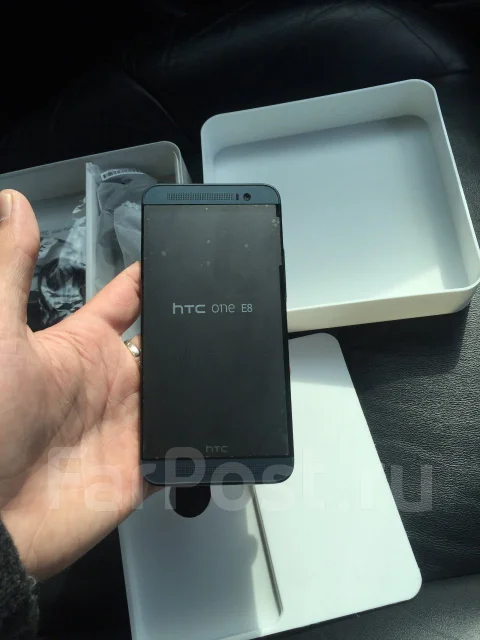HTC One E8. ����� ����