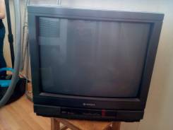 Hitachi. 21"