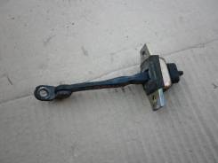 Ограничитель двери. Toyota Sprinter, AE100, AE101, AE104, CE100, EE101 Двигатели: 2C, 2CIII, 4AFE, 4AGE, 4AGELU, 4EFE, 5AFE