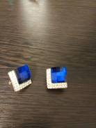 Серьги.