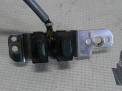 Кнопка открывания багажника Toyota Land Cruiser Prado KDJ150L 1KDFTV