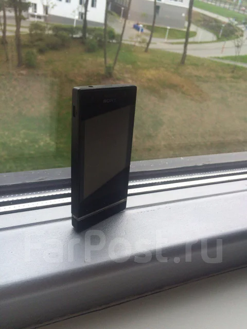 Sony Xperia U. �/�. ��� ����� �� ������������ ����