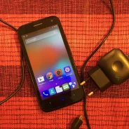 ZTE Blade Q. �/�