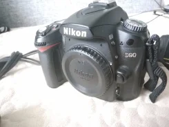 Nikon D90 ����