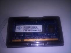 SO-DIMM DDR2.