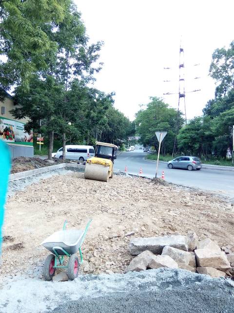 Самосвал 20 тонн, бульдозер 20 тонн, экскаватор 20 тонн+гидромолот во ...