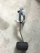 Педаль тормоза. Mercedes-Benz ML-Class Mercedes-Benz M-Class, W163