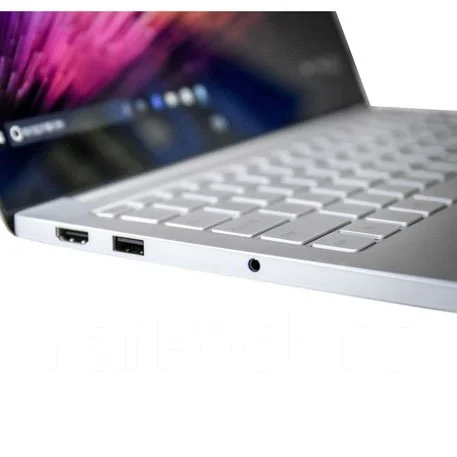 Xiaomi Mi Notebook Air 12.5. 2,2����, ��� 4 ��, ���� 128���, WiFi: 1, Bluetooth: 1, ����������� �� 11��. ����