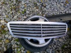Решетка радиатора. Mercedes-Benz S-Class, W220