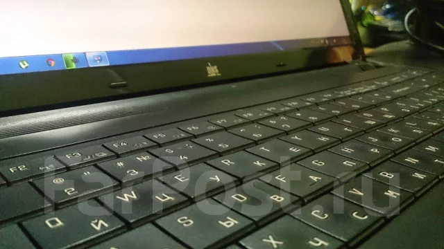 DNS Gamer. 15.6", 2,8����, ��� 8 ��, ���� 500���, WiFi: 1, Bluetooth: 1, ����������� �� 3��. ����