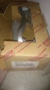 Скоба суппорта. Lexus ES330, MCV30, MCV31 Lexus ES300, MCV30, MCV31 Lexus ES300 / 330 Двигатели: 3MZFE, 1MZFE