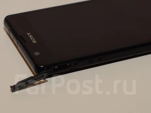Sony Xperia ZR. �/� ����