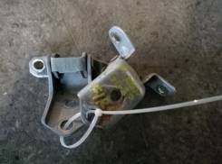Крепление боковой двери. Mazda Demio, DY5W, DY3W, DY5R, DY3R Mazda Atenza, GGES, GY3W, GG3P, GYEW, GGEP, GG3S Mazda Tribute, EP3W, EPEW, EPFW Ford Esc...