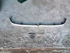 Накладка на фару. Toyota Crown, JZS179, JKS175, JZS175, GS171, JZS173, GS171W, JZS171, JZS175W, JZS171W, JZS173W