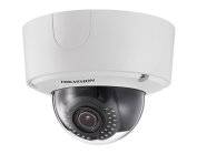 Hikvision DS-2CD45C5F-IZH. Менее 4-х Мп, с объективом