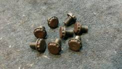 Болт маховика. Honda Accord, CF3, CF4, CF5 Honda Torneo, CF3, CF4, CF5 Двигатели: F20B, F20B1, F20B2, F20B3, F20B4, F20B5, F20B6, F20B7