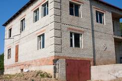Продам коттедж. Сахарова 45, р-н Шкотовский, площадь дома 290 кв. м., централизованный водопровод, электричество 15 кВт, отопление твердотопливное, от...