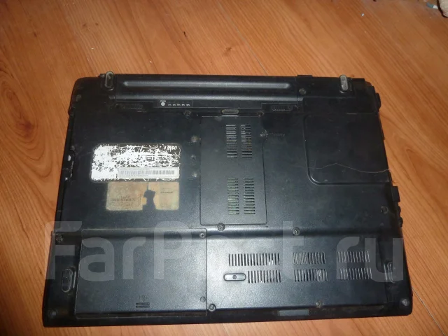 Toshiba Satellite A100. 15.4", ��� 1024 ��, WiFi: 1, Bluetooth: 1 ����