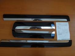 Накладка на дверь. Lexus LX450d Lexus LX570 Toyota Land Cruiser