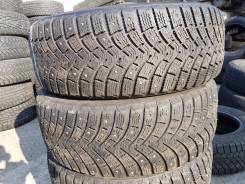 Michelin X-Ice North XIN2. Зимние, шипованные, износ: 30%, 2 шт