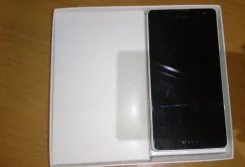 Sony Xperia TX. �/�