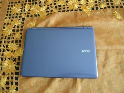 Acer Aspire E3-112. 11.6", 2,2����, ��� 2048 ��, ���� 282���, WiFi, Bluetooth, ����������� �� 6��. ����