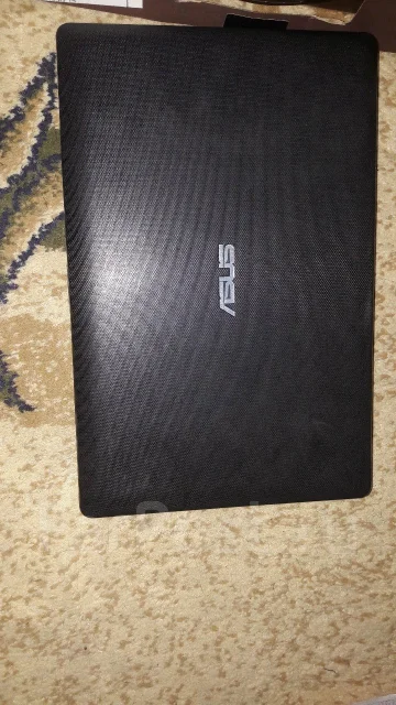 Asus X200MA. 11.6", 2,2����, ��� 4 ��, ���� 500���, WiFi: 1, Bluetooth: 1, ����������� �� 4��. ����