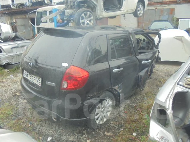 Mazda Verisa. DC5W, ZY ����