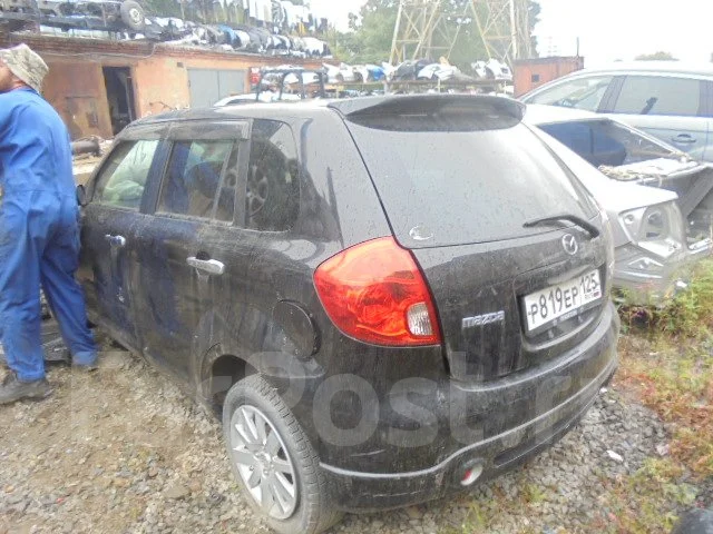 Mazda Verisa. DC5W, ZY ����