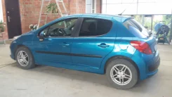 Peugeot 207 ����