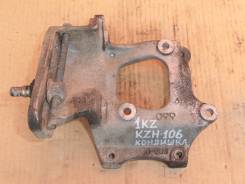 Крепление компрессора кондиционера. Toyota Hiace, KZH106G, KZH106W Двигатель 1KZTE