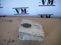 Бачок стеклоомывателя. Toyota Cresta, JZX91, JZX90, JZX93, JZX105, GX105, JZX100, JZX101, GX90, SX90, LX90, GX100, LX100 Toyota Crown, GBS12 Toyota Ma...