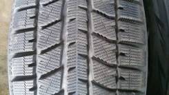 Bridgestone Blizzak WS-70. Зимние, без шипов, 2011 год, износ: 5%, 2 шт